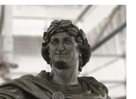 Статуя Карла IV