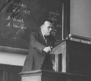 На основании выдающегося, значительного в историко-философском отношении исследования «Гегель в России»